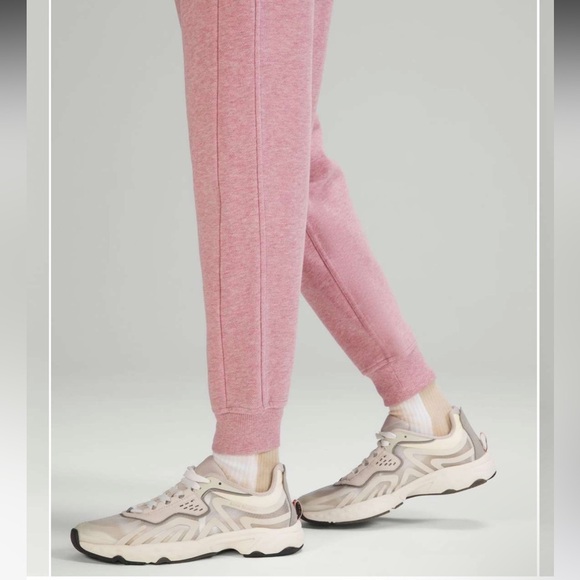 NWT Lululemon Scuba High-Rise Jogger / Heathered Pink Taupe - Picture 4 of 8